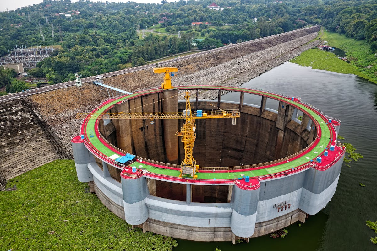 Read more about the article Best Practices for Managing Water Risks in Construction Projects