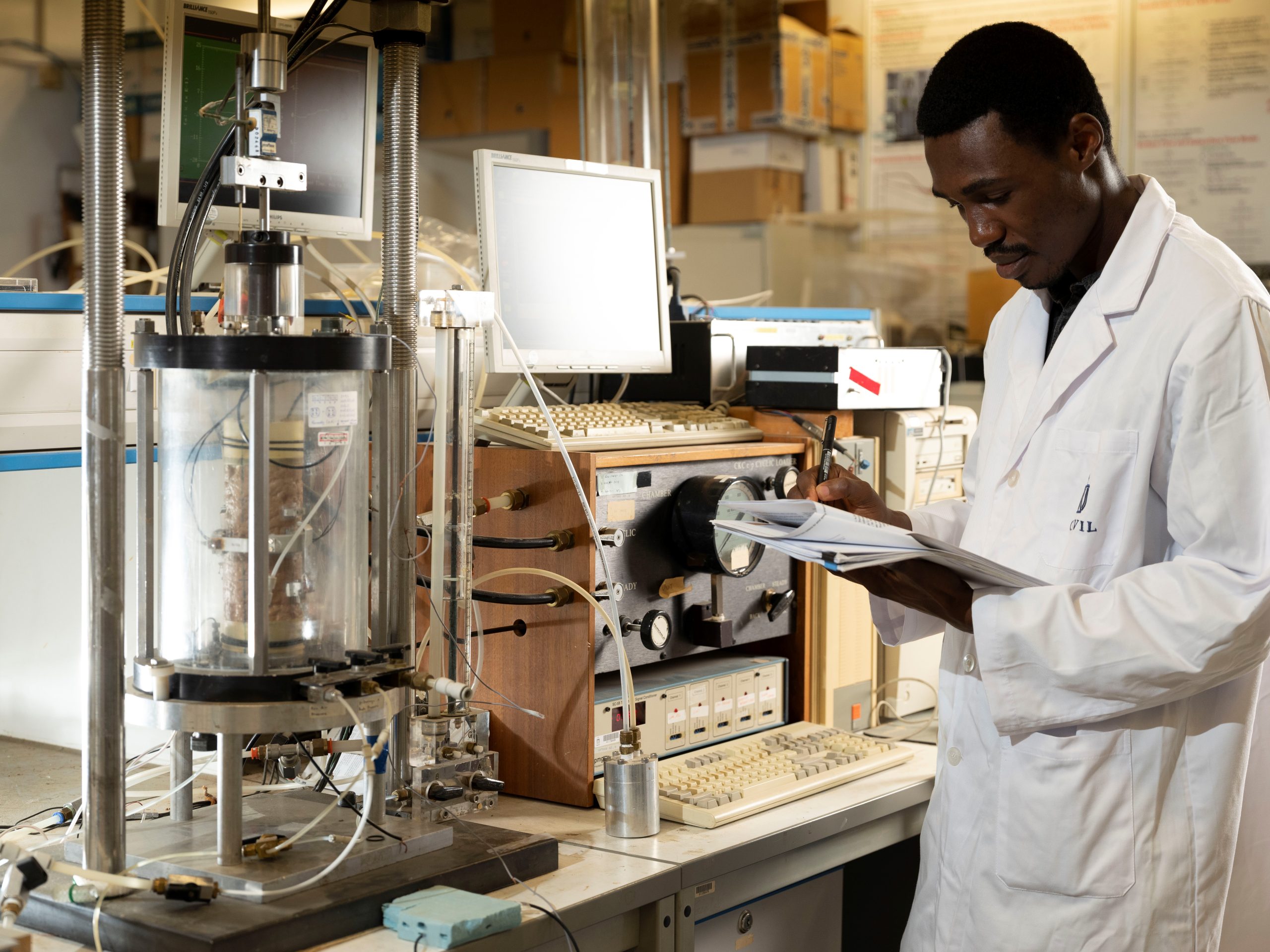 Read more about the article How Geotechnical Laboratory Testing Enhances Construction Material Quality and Safety